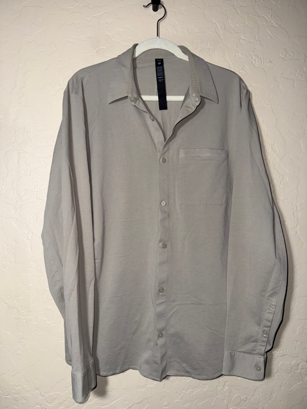 Lululemon men’s XL button up Pocket shirt light grey